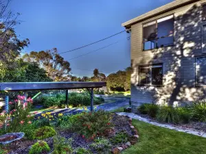 Cove Beach Apartment 2