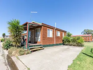 Holbrook Motor Village