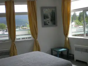 Chameleon Hotel