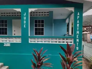 Jude Apartments