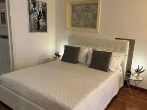 Calefati Gallery Luxury Apartment