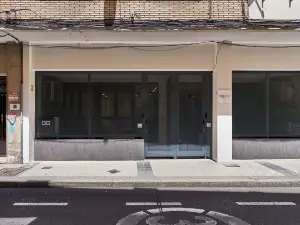 Apartamentos Catedral Palace by gaiarooms