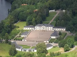 季莫赫爾嘉德飯店