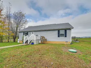 6 ไมล์ถึงแมมมอธเคฟ! บ้านวิวภูเขาพร้อมเตาไฟ