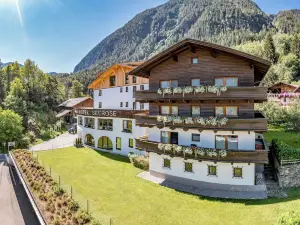 ซีฮูเทอร์ส โรงแรม ซีโรส