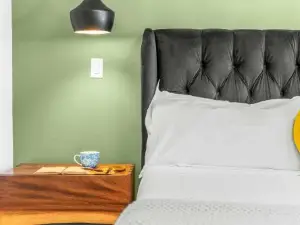 Stylish 1Br Airbnb in Leadville with Mountain Views - Near Skiing - Pets Okay