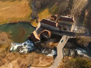 Domaine de Syam - Gîtes, Chambres d'hôtes & Cabanes