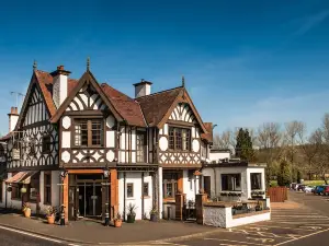The Popinjay Hotel