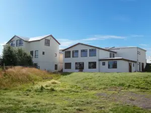Brekkulækur Guesthouse