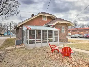 Omaha Vacation Rental ~ 4 Mi to Downtown