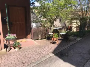 Retro Ferienwohnung Mit Schlossblick im Nordschwarzwald
