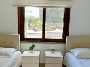 Fully Furnished Apartment in Great Residential Complex