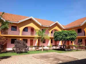 Hotel Alice Lira