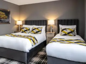 Roydon Marina Village Hotel