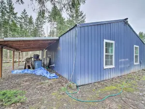 Quaint, Cozy Outdoor Retreat Near Mt Rainier!