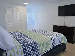 3 bed 2 bath with lovely outdoor space