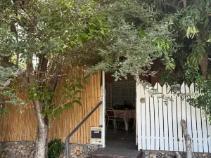 Kfar Saba Guesthouse