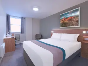 Travelodge Gatwick Airport Central