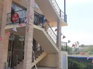 Rahat Hotel