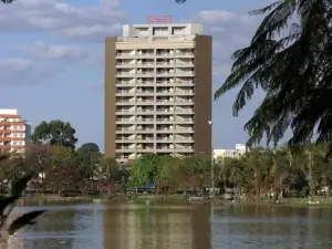Lagoa Serena Flat Hotel