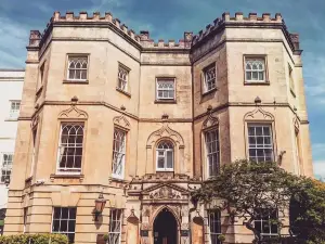 Arnos Manor Hotel
