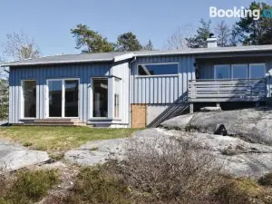 Awesome Home in Sandefjord with Wifi