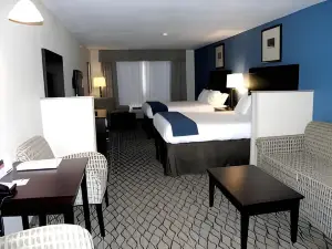 Holiday Inn Express & Suites Belle Vernon