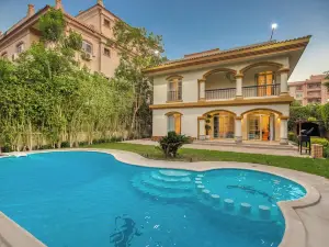 Host Prime - Paradise Villa with Pool at Rehab City