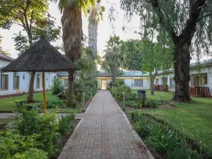 Cresta Botsalo Hotel