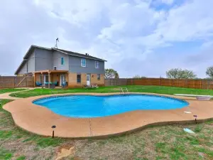 Lazy Boho Resort: Roomy Lux. Home w/ Private Pool