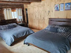 Eureka Lake Log Cabin Retreat