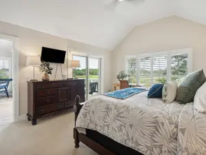 Stunning Marsh Views and Spacious Living Areas - Exquisite Beach Oasis