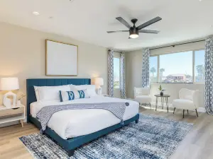 Desert Eden by Avantstay 6Br w/ Ensuite Backyard Oasis w/ Pool & Hot Tub!