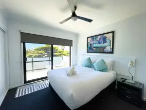 Oceanic on Thompson Apartments