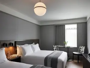 The Melrose Hotel