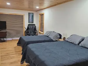 Kate's Creekside Stables Located on Otter Creek Horse Trails/ATV trail