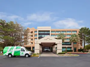 Holiday Inn PALMDALE-LANCASTER by IHG