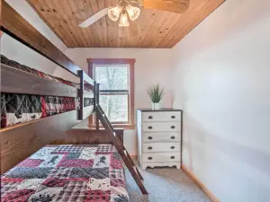 Rural Dutch Country Retreat - Private Hot Tub