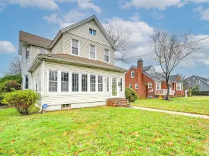 Charming Long Island Home w/ Fenced Yard!