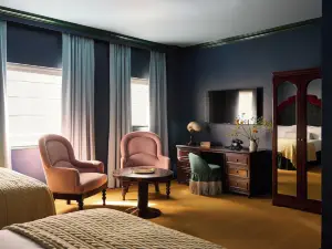 พอร์ตรัช อเดลฟี