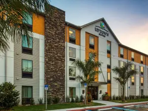 Uptown Suites Extended Stay Tampa FL - Riverview