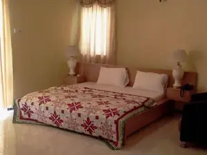 Meridian Drive Hotel