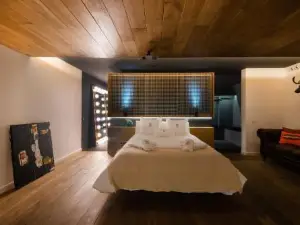 Petit Luxe Loft