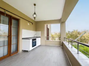 Lovely Flat with Balcony in Kartepe Kocaeli