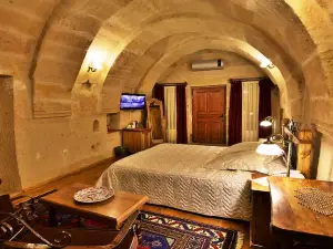 Harman Cave Hotel