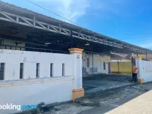 OYO 93178 Al Bait Homestay.