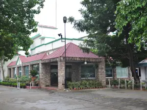 Hotel River Bay