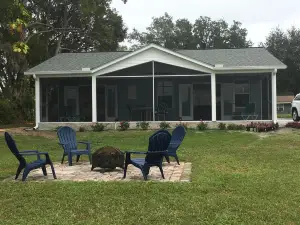 Five Star Rating Lake/WaterFront Oasis Near Tampa/Orlando & Gulf Beaches