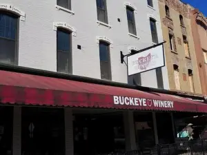 Trendy Loft in Historic Downtown Newark- Local Discounts!