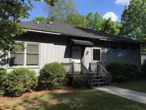 Bring your friends and family together at Lake Gaston 6BR/4B- Kayaks Included